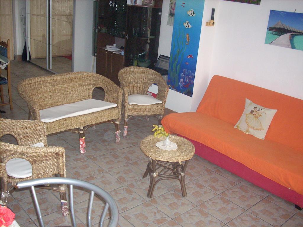 Beb I Delfini Di Casa Paola Bed & Breakfast Mascali Luaran gambar
