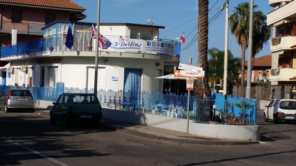 Beb I Delfini Di Casa Paola Bed & Breakfast Mascali Luaran gambar