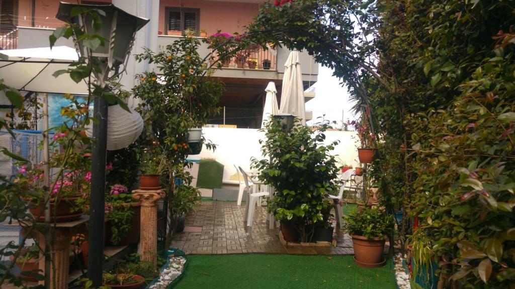 Beb I Delfini Di Casa Paola Bed & Breakfast Mascali Luaran gambar