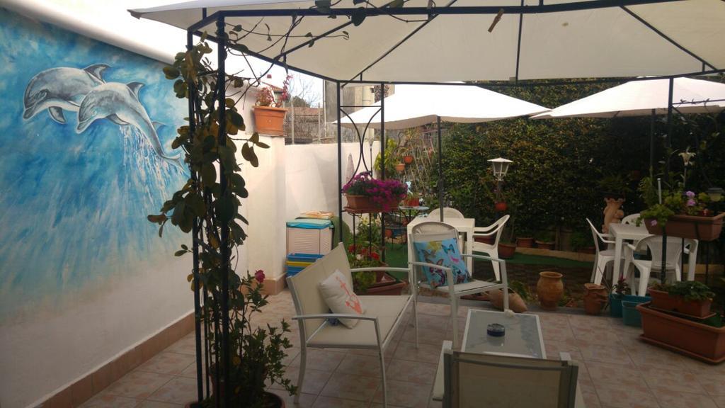 Beb I Delfini Di Casa Paola Bed & Breakfast Mascali Luaran gambar
