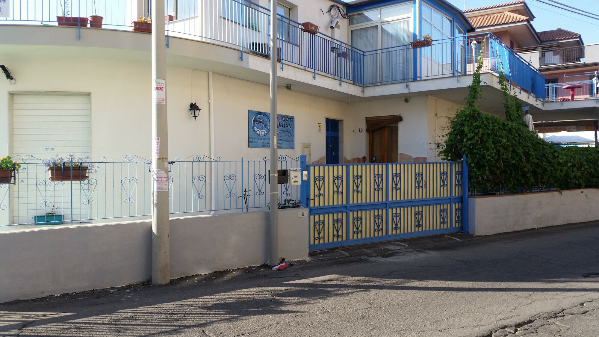 Beb I Delfini Di Casa Paola Bed & Breakfast Mascali Luaran gambar
